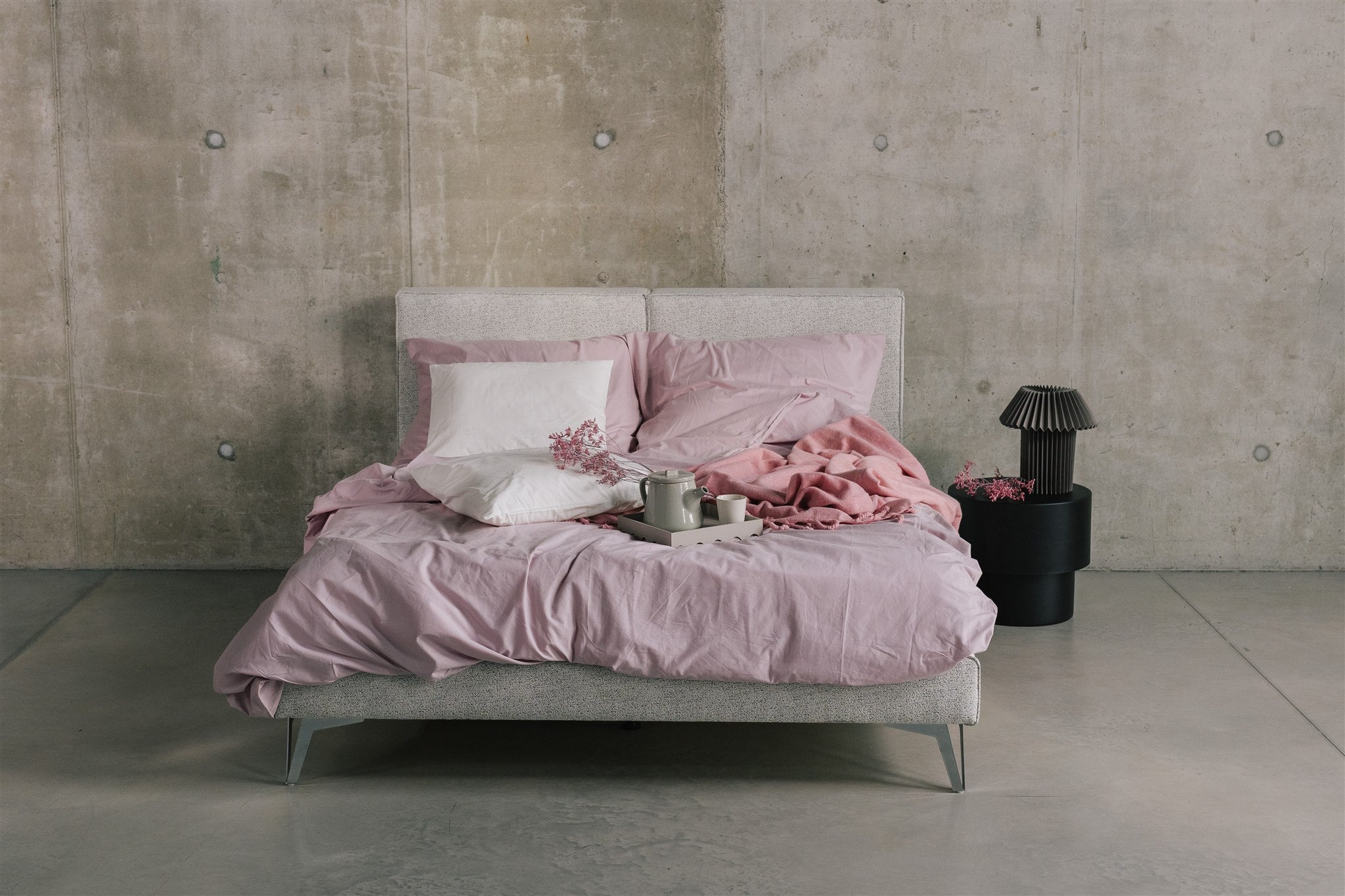 Łóżko Faro - widok perspektywiczny